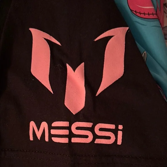 Black and Pink Messi Graphic T-Shirt - Picture 6 of 7